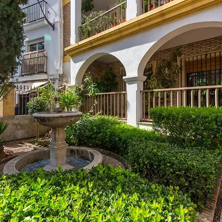 Emilio Luque Cinco *