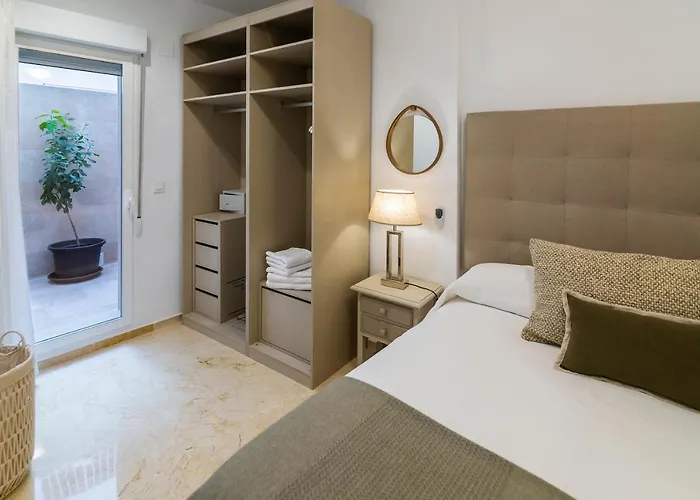 Apartman Emilio Luque Cinco *