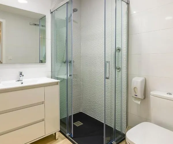 Emilio Luque Cinco Apartman Córdoba