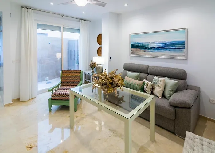 Emilio Luque Cinco Apartman