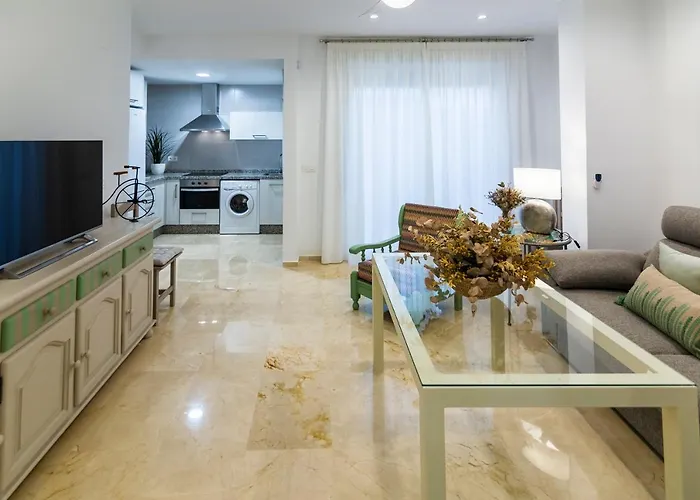 Emilio Luque Cinco Apartman *