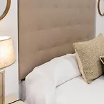 Апартаменти Emilio Luque Cinco *