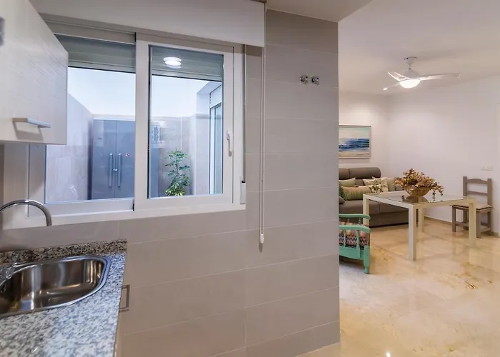 Emilio Luque Cinco *